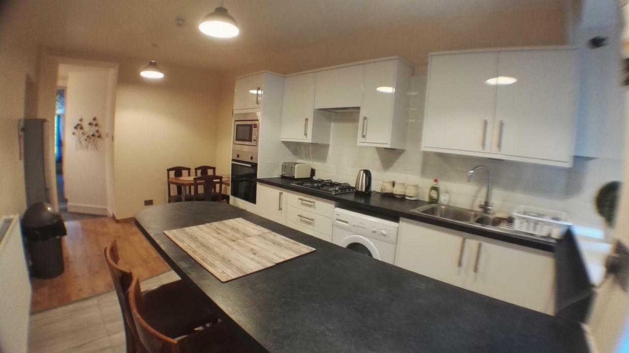 Large Garden Flat Near Marine Lake Weston-super-Mare Bagian luar foto